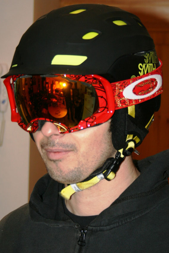 Bien choisir son casque de ski à visière intégrée - Le Blog E-Ben