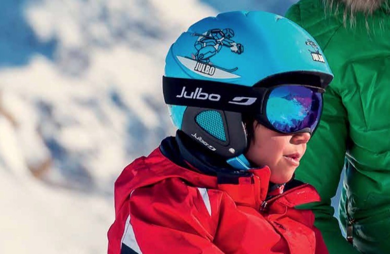 Equiper son enfant pour aller skier : le casque